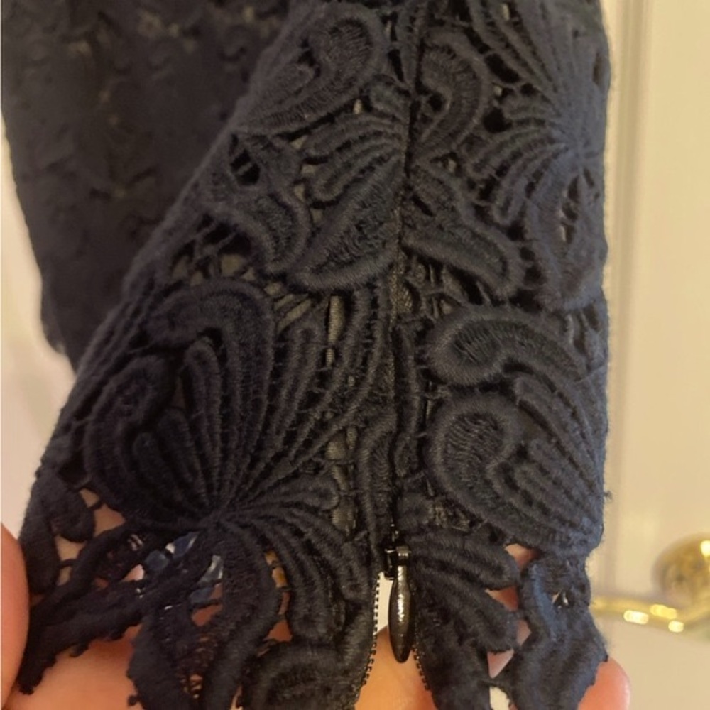 💥Worn Once💥 Talbots Sleeveless Top - Picture 3 of 6